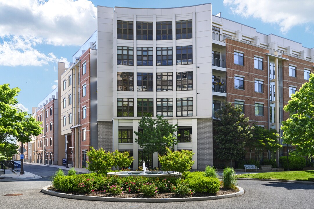 Crystal City Lofts in Arlington, VA - Foto de edificio