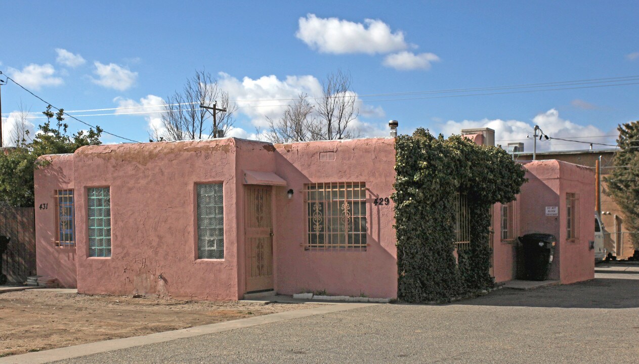 427-429 Alcazar St SE in Albuquerque, NM - Building Photo