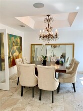 52 Shore Dr W in Miami, FL - Building Photo - Building Photo