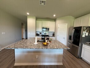14605 Travertine Fls Ln in Oklahoma City, OK - Building Photo - Building Photo