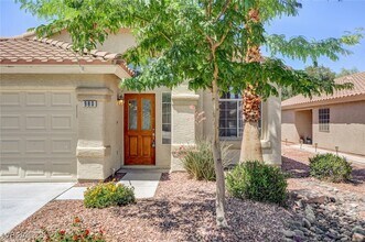 980 Sand Coral Dr in Las Vegas, NV - Building Photo - Building Photo