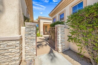 74068 Kokopelli Cir in Palm Desert, CA - Building Photo - Building Photo
