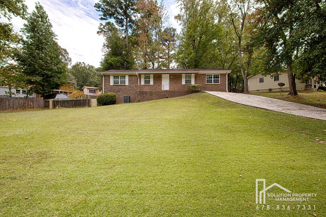 1006 Hampton Ct NW in Kennesaw, GA - Building Photo
