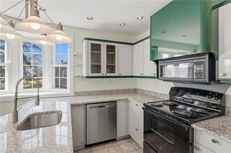 21 Earlham Way in Warwick, RI - Building Photo - Building Photo