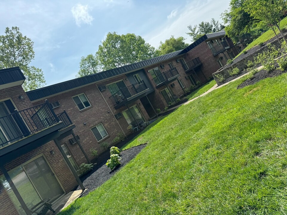 Creekside at Anderson in Cincinnati, OH - Foto de edificio