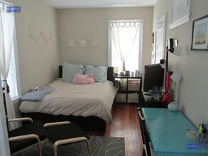 284 Summit Ave, Unit 3 in Boston, MA - Building Photo - Building Photo