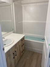 850 Secord Blvd NW in Edmonton, AB - Building Photo - Building Photo