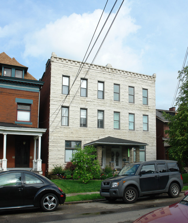 240-242 S MILLVALE Ave in Pittsburgh, PA - Building Photo - Building Photo