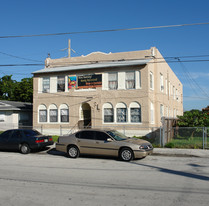 421 NW 59th Ter Apartments