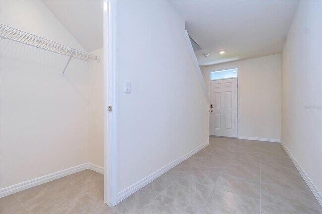 9176 Forge Breeze Lp in Wesley Chapel, FL - Building Photo - Building Photo