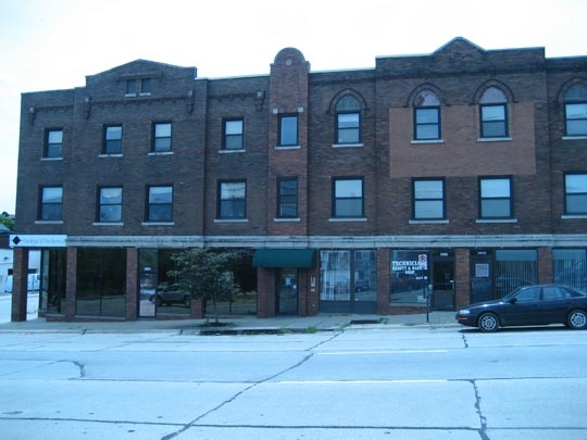 The Carlisle in Omaha, NE - Building Photo