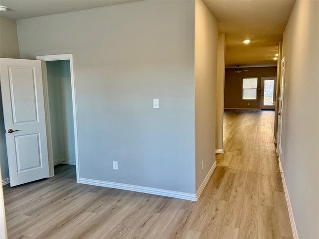 2288 Clf Spgs Dr in Heartland, TX - Building Photo - Building Photo