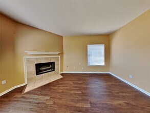 4942 Pinder Ln in Pearland, TX - Building Photo - Building Photo
