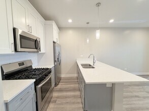 3603 W Ainslie St in Chicago, IL - Building Photo - Building Photo