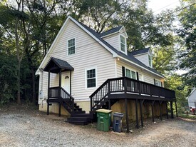 227 Derby St in Athens, GA - Building Photo