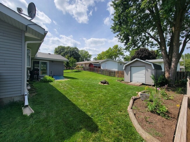 property at 512 Spruce Dr
