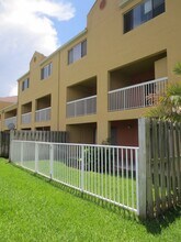 5200 NW 31st Ave, Unit 22 in Fort Lauderdale, FL - Foto de edificio - Building Photo