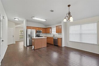 9822 Revolution Way in Frisco, TX - Building Photo - Building Photo