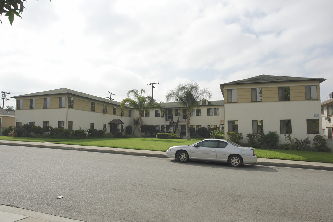 838-846 Carillo Dr in San Gabriel, CA - Building Photo