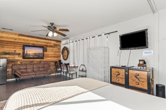 61600 Palm Vista Dr in Joshua Tree, CA - Building Photo - Building Photo