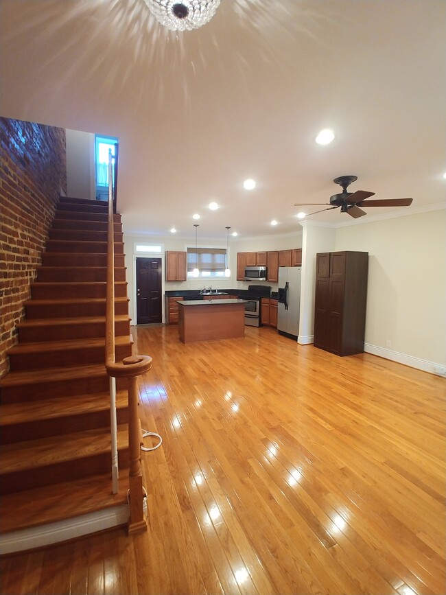 1354 Pennsylvania Ave SE in Washington, DC - Foto de edificio - Building Photo