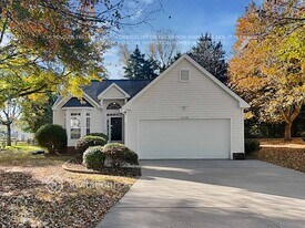 9608 Veronica Dr in Charlotte, NC - Building Photo