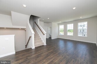 495 Monte Farm Rd in Mount Laurel, NJ - Building Photo - Building Photo