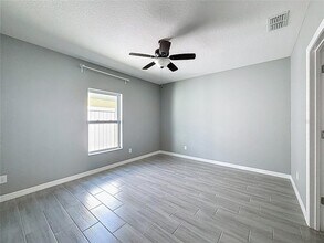 469 Ogelthorpe Dr, Unit Private in Davenport, FL - Building Photo - Building Photo