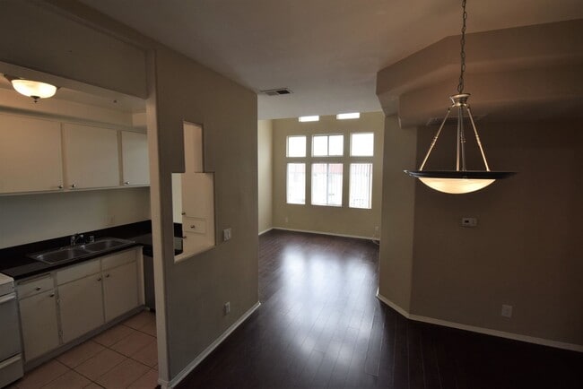 425 N Alvarado St in Los Angeles, CA - Building Photo - Building Photo