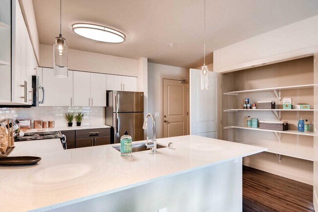 Parla in Seattle, WA - Building Photo - Building Photo
