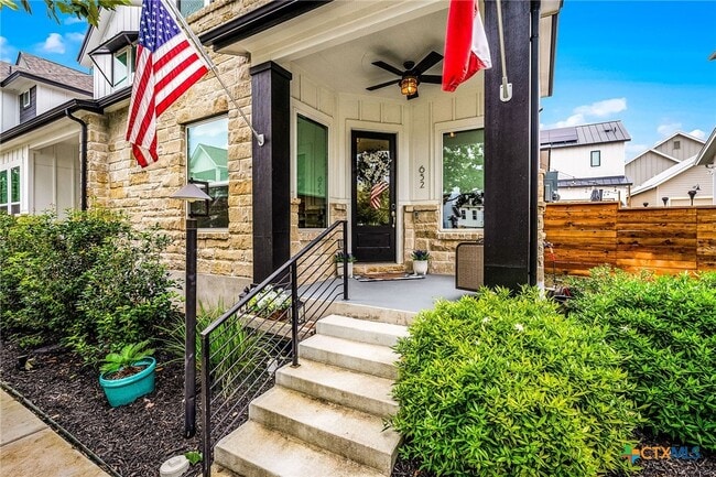 property at 652 Prospect Wy
