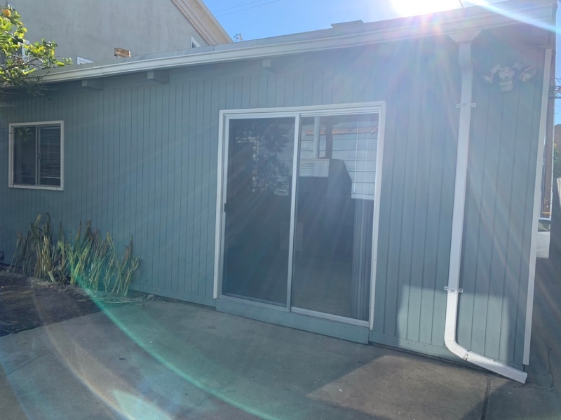 336 7th St, Unit rear in Manhattan Beach, CA - Building Photo