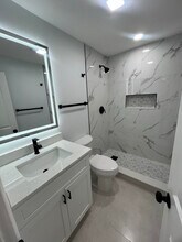2542 Lakeway Branch Dr in Orlando, FL - Building Photo - Building Photo