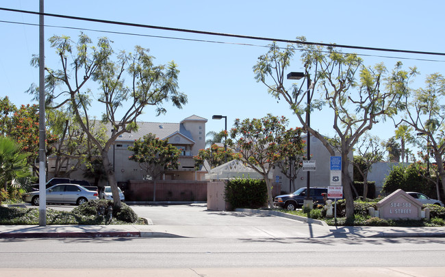 L Street Manor in Chula Vista, CA - Building Photo - Building Photo