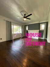 6110 Yorkshire Rd in Detroit, MI - Building Photo - Building Photo