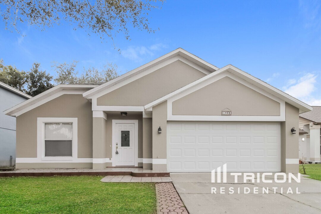 1662 Sand Key Cir in Oviedo, FL - Building Photo