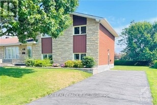 127 Centenaire St in Embrun, ON - Building Photo