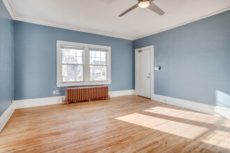 1523 W Lake St in Minneapolis, MN - Building Photo - Building Photo