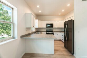 94 Castle Ridge Dr in New Castle, CO - Building Photo - Building Photo