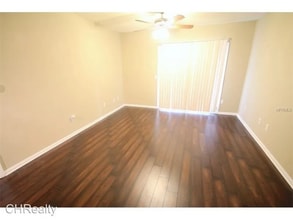 6566 Swissco Dr in Orlando, FL - Foto de edificio - Building Photo