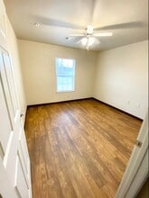 4415 E 39th St in College Station, AR - Building Photo - Building Photo