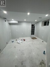 32 Couperthwaite Crescent in Markham, ON - Building Photo - Building Photo