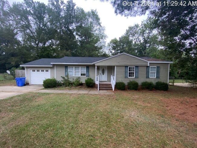 property at 1005 Sandalwood Dr