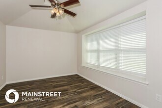 1730 Lombard St, Unit 523 in Garland, TX - Building Photo - Building Photo