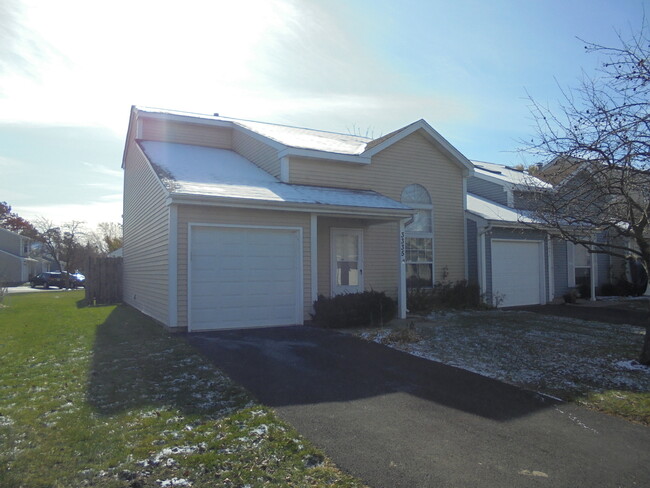 property at 3335 Southport Dr