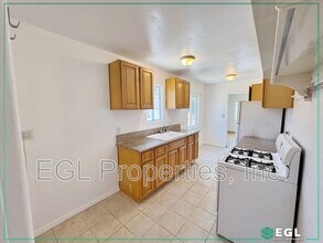 837 Rose Ave in Los Angeles, CA - Building Photo - Building Photo
