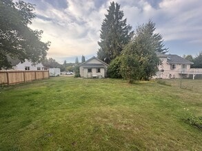 39047 SE Beta St in Snoqualmie, WA - Building Photo - Building Photo