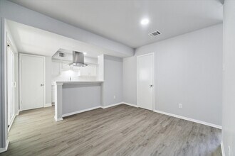 4406 Stanford Ct in Houston, TX - Building Photo - Building Photo