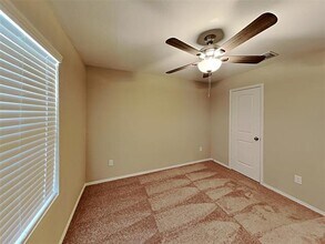 401 Falling Star Dr in Haslet, TX - Building Photo - Building Photo