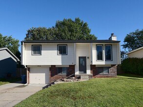 14906 Willow Creek Dr in Omaha, NE - Foto de edificio - Building Photo